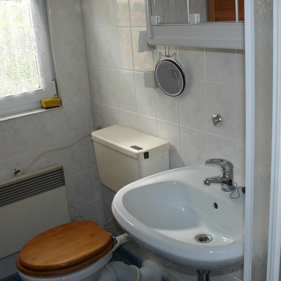 Bungalow Im Maerchengarten Krauschwitz 外观 照片